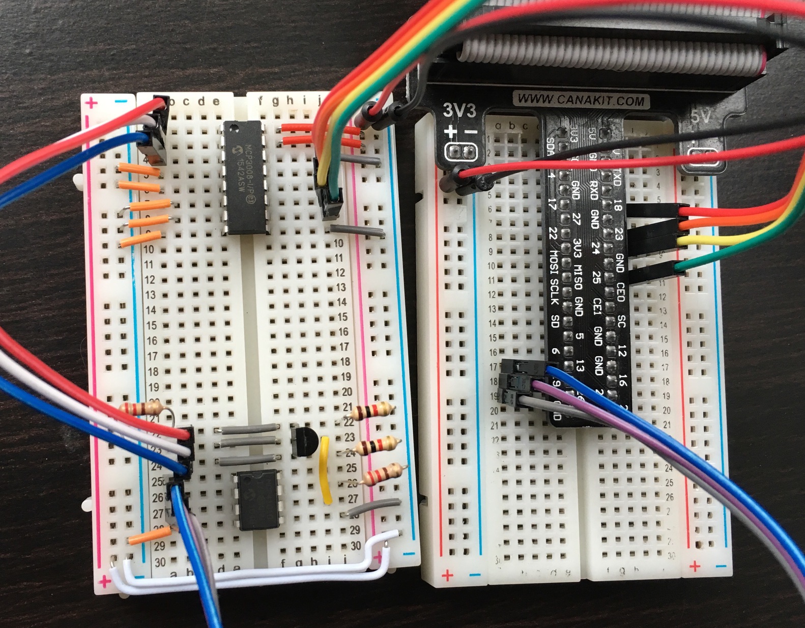 Transistor and potentiometer digital test circuit Transistor and potentiometer digital test circuit